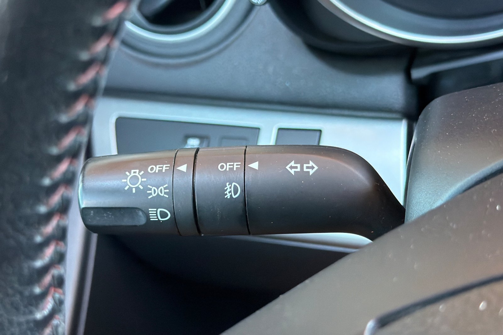 Used 2012 MAZDA MAZDA3 Touring FWD image 28