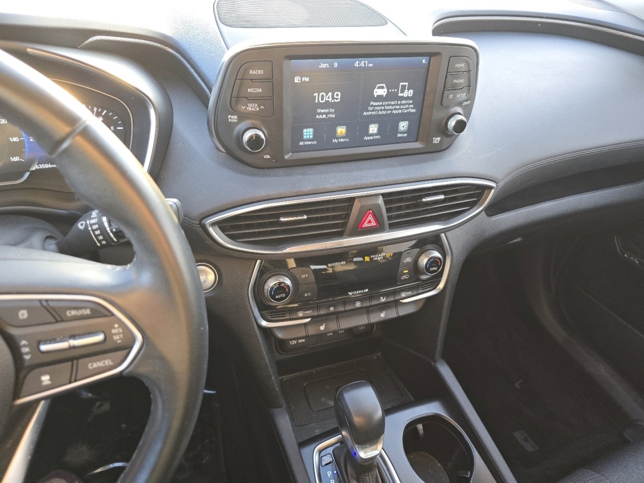 Used 2020 Hyundai Santa Fe SEL w/ Convenience Package image 29