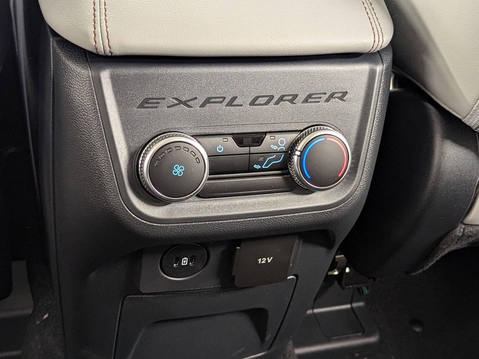 New 2026 Ford Explorer Active w/ Active Comfort Package image 20