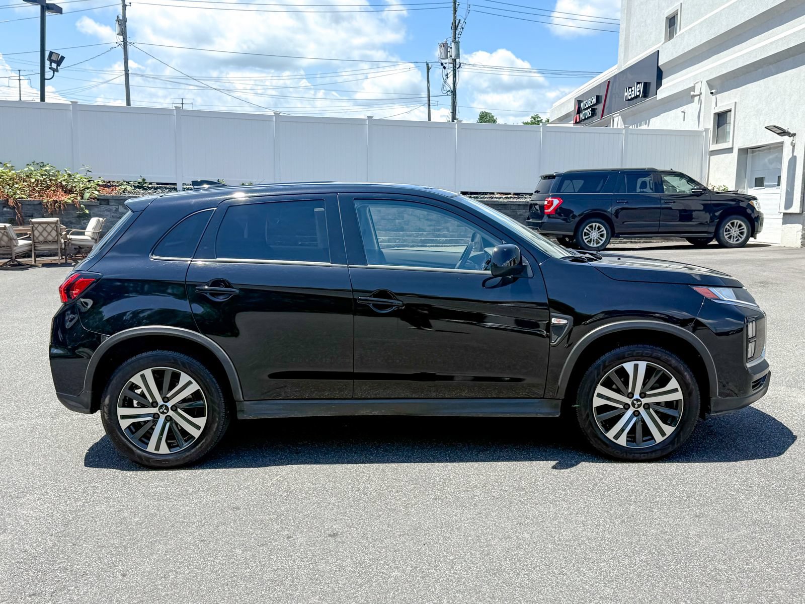 Used 2024 Mitsubishi Outlander Sport ES AWD/4WD image 9