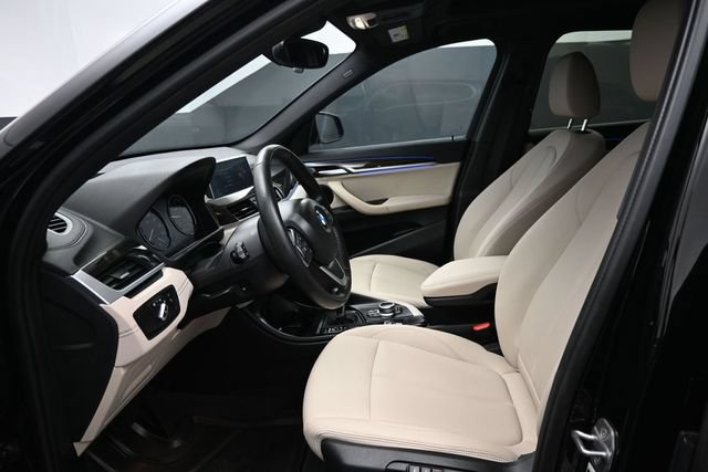 Used 2022 BMW X1 sDrive28i w/ Premium Package FWD image 6