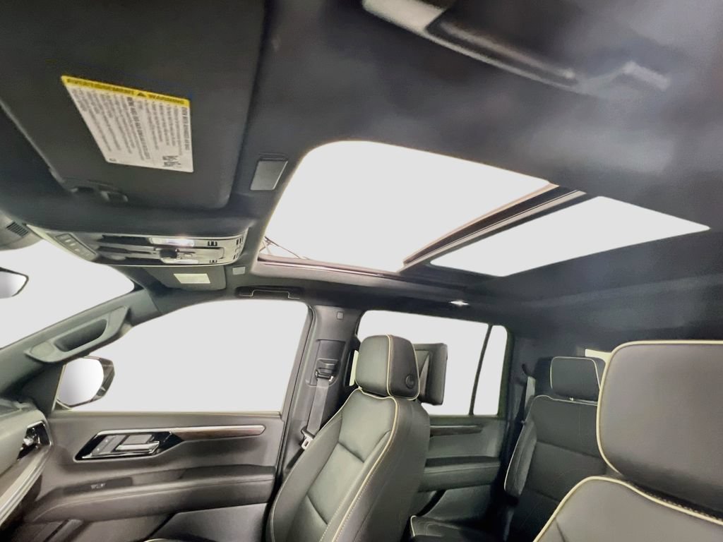 Certified 2025 Chevrolet Suburban Premier AWD/4WD image 23