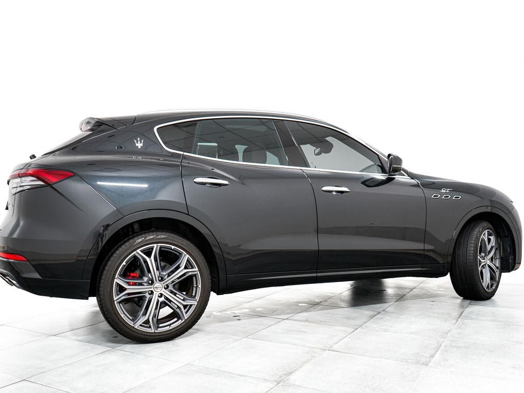 Used 2023 Maserati Levante GT AWD/4WD image 7