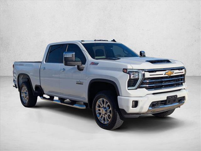 Used 2025 Chevrolet Silverado 2500 LT w/ Z71 Chrome Sport Edition image 3