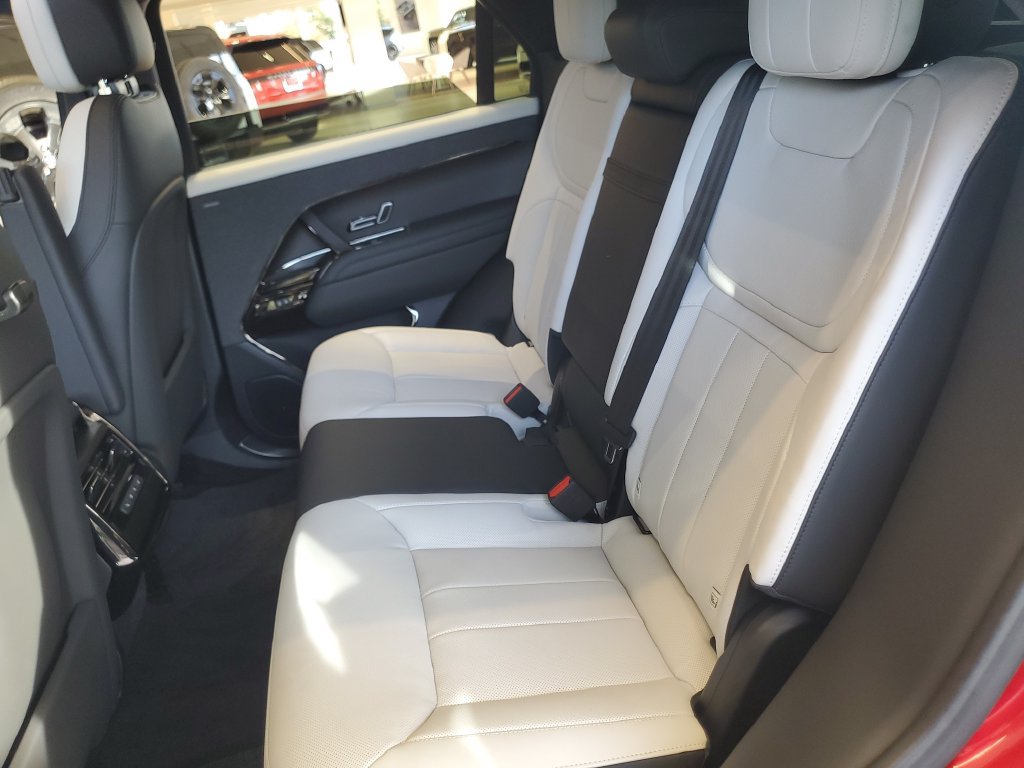 Used 2023 Land Rover Range Rover Sport SE Dynamic AWD/4WD image 30