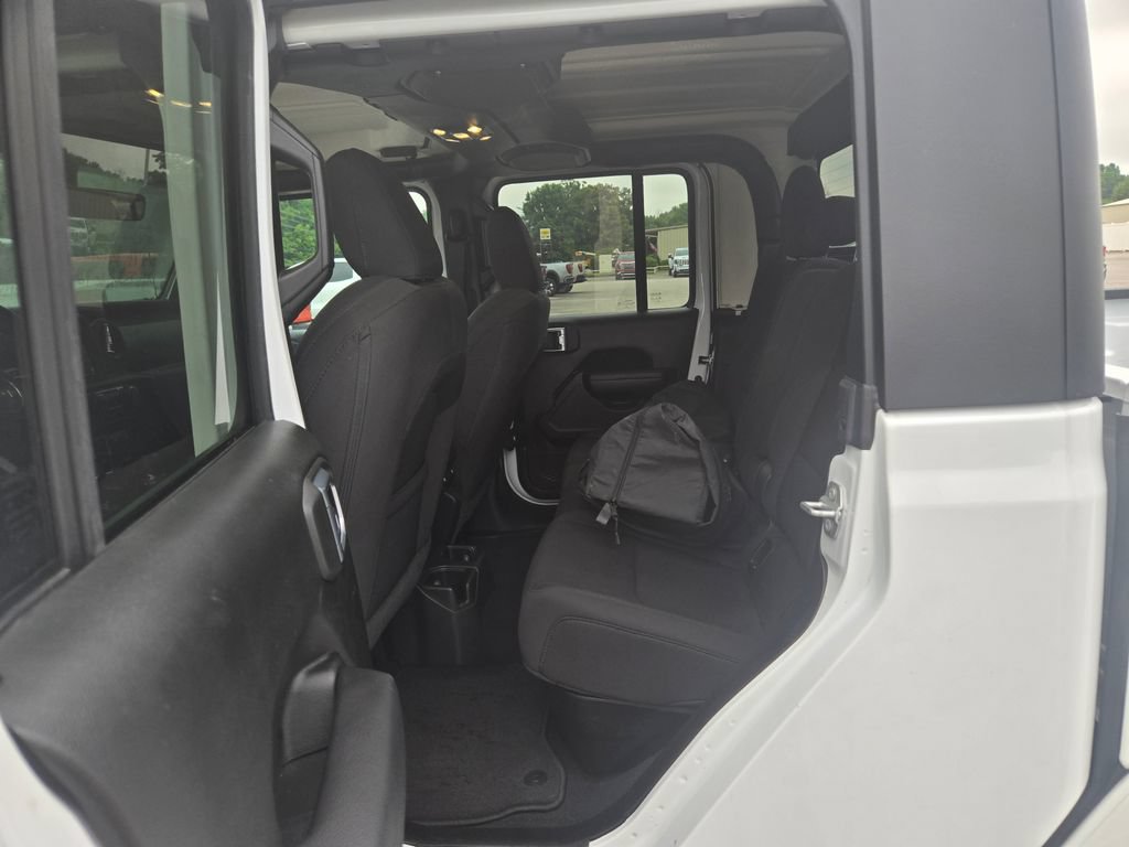 Used 2023 Jeep Gladiator Sport AWD/4WD image 8