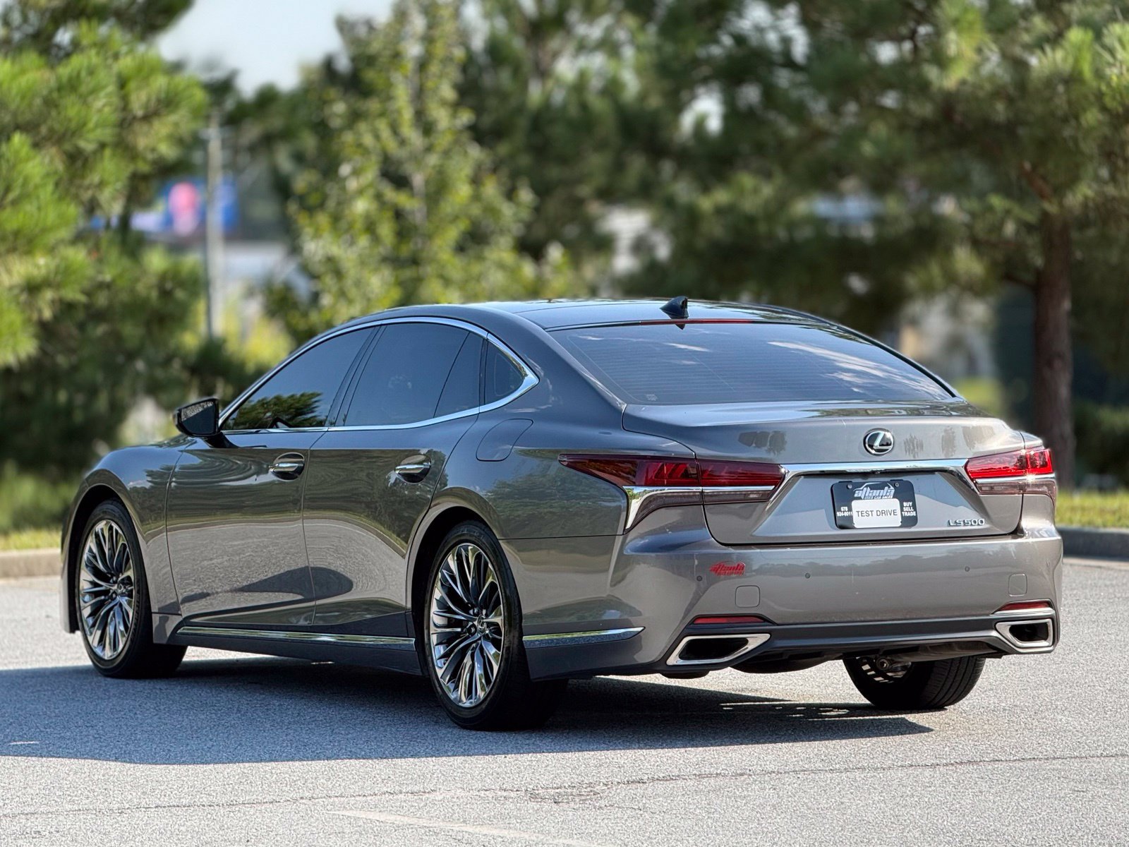 Used 2018 Lexus LS 500 w/ Interior Upgrade Package RWD image 10