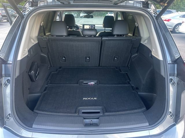 Used 2024 Nissan Rogue Platinum w/ Platinum Premium Package image 32