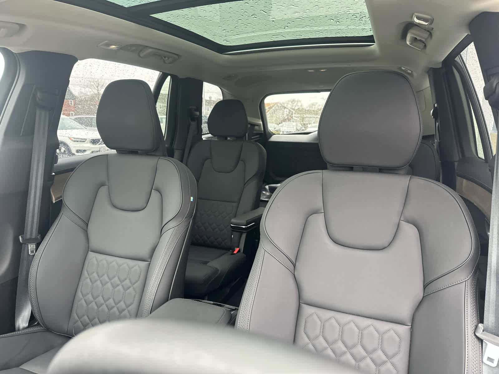 Used 2026 Volvo XC90 B6 Plus w/ Protection Package Premier image 15