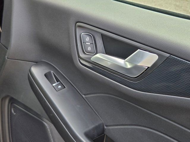 Used 2025 Ford Escape ST-Line FWD image 27