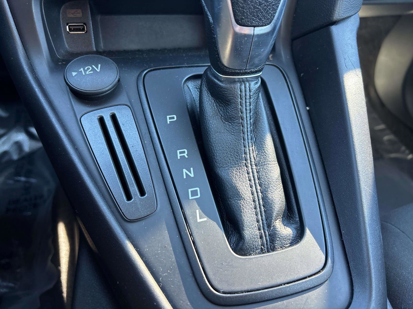 Used 2018 Ford Focus SE image 17