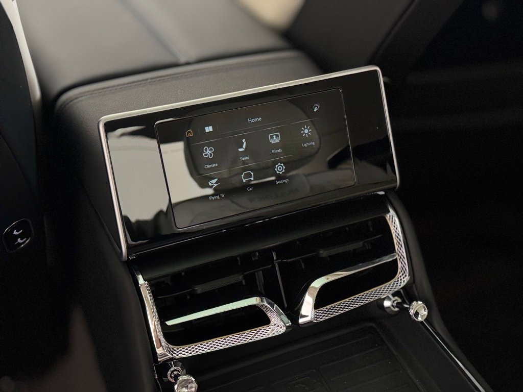 New 2025 Bentley Flying Spur Plug-In Hybrid image 24