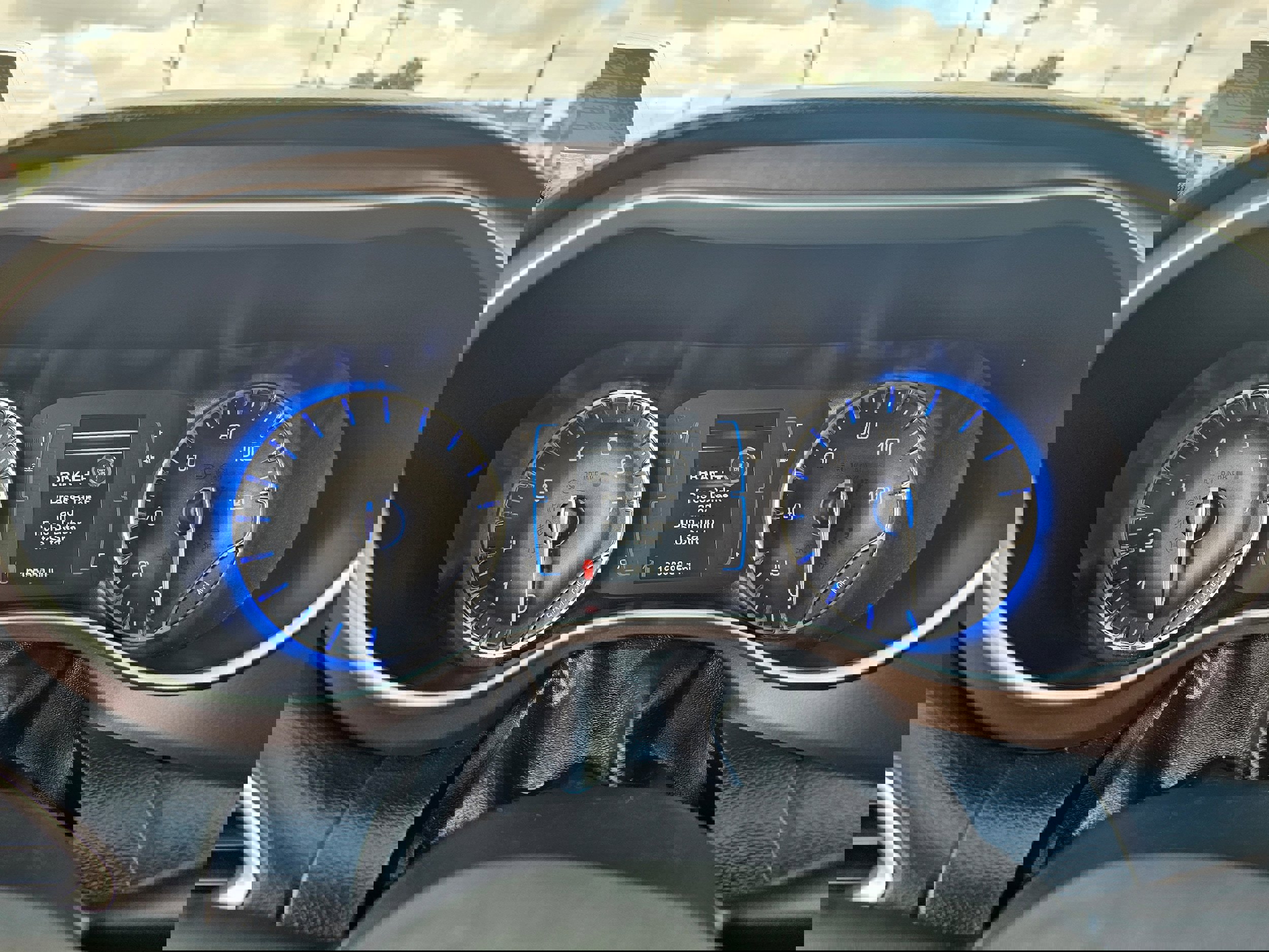 Used 2017 Chrysler Pacifica Touring-L image 15