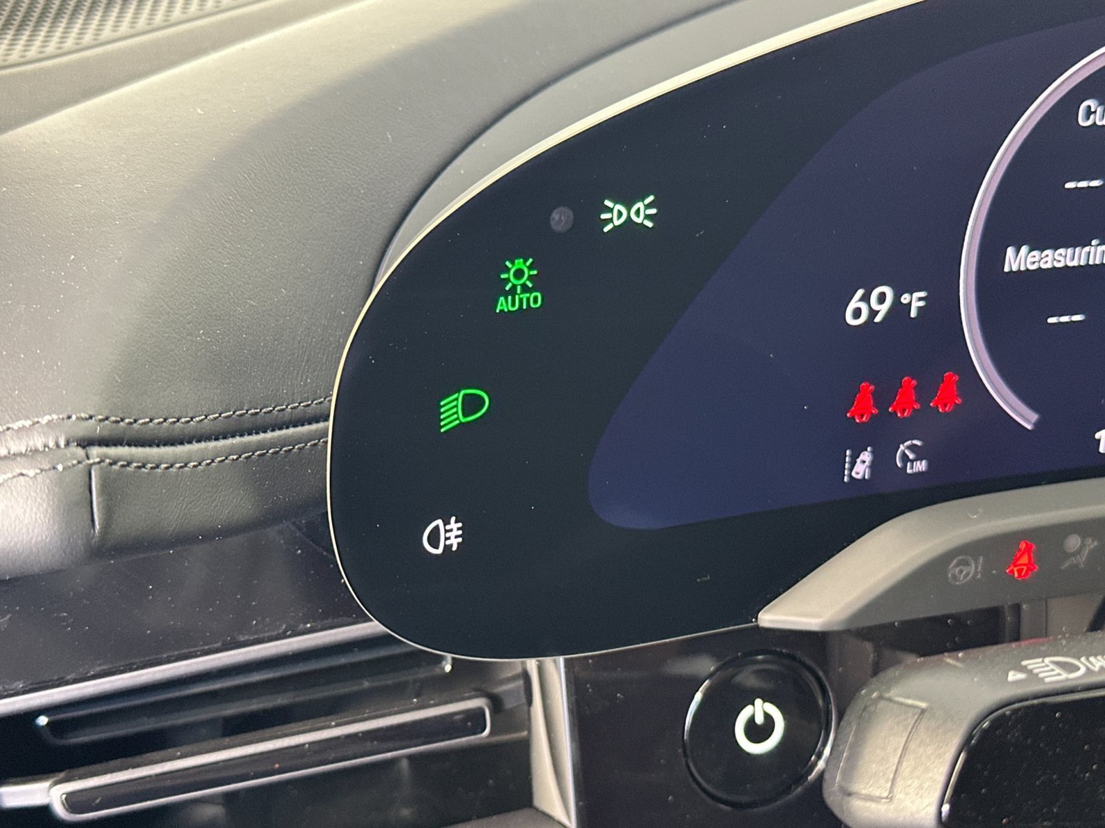 New 2026 Porsche Taycan AWD/4WD image 32