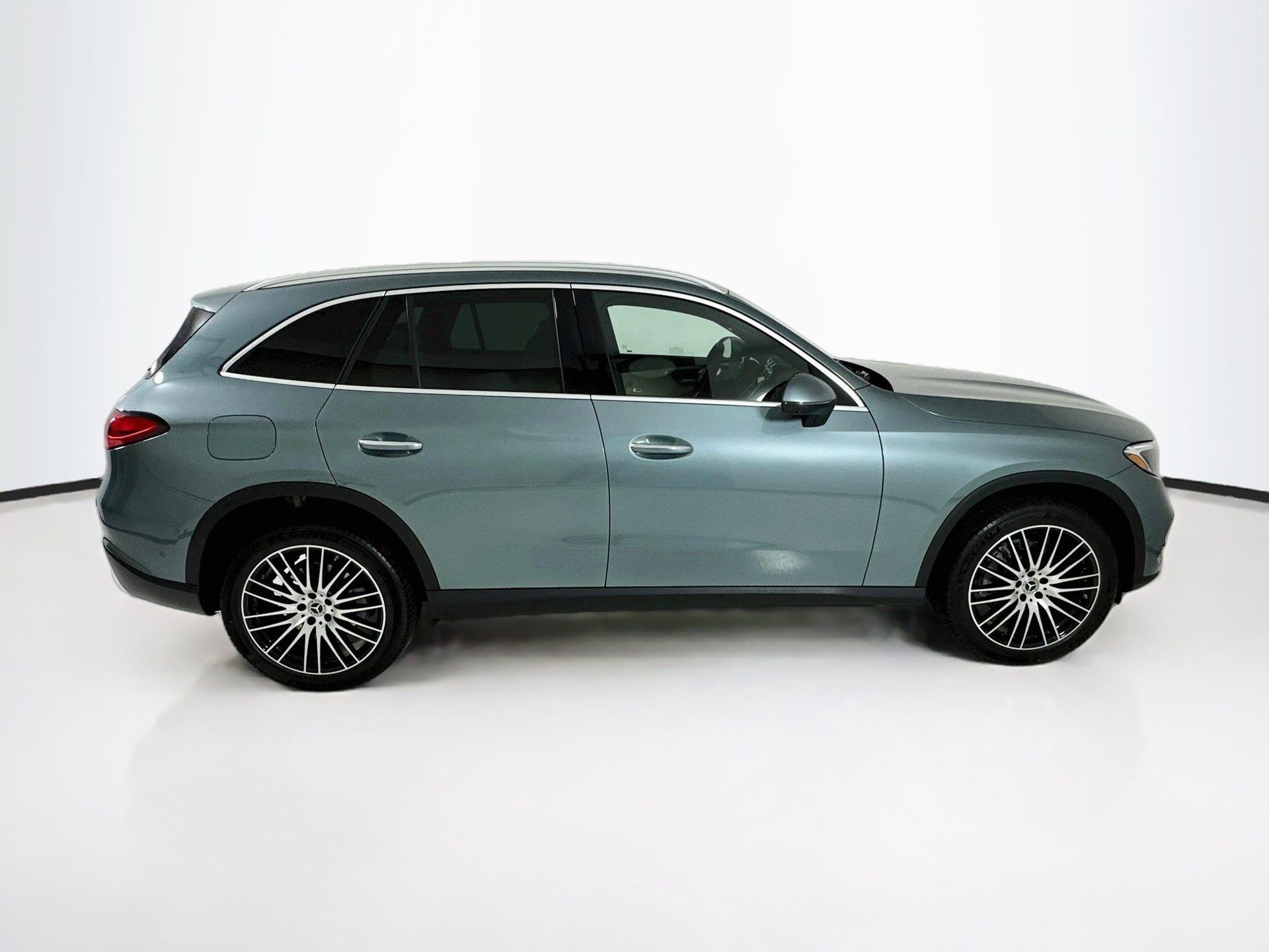 New 2027 Mercedes-Benz GLC 300 image 9