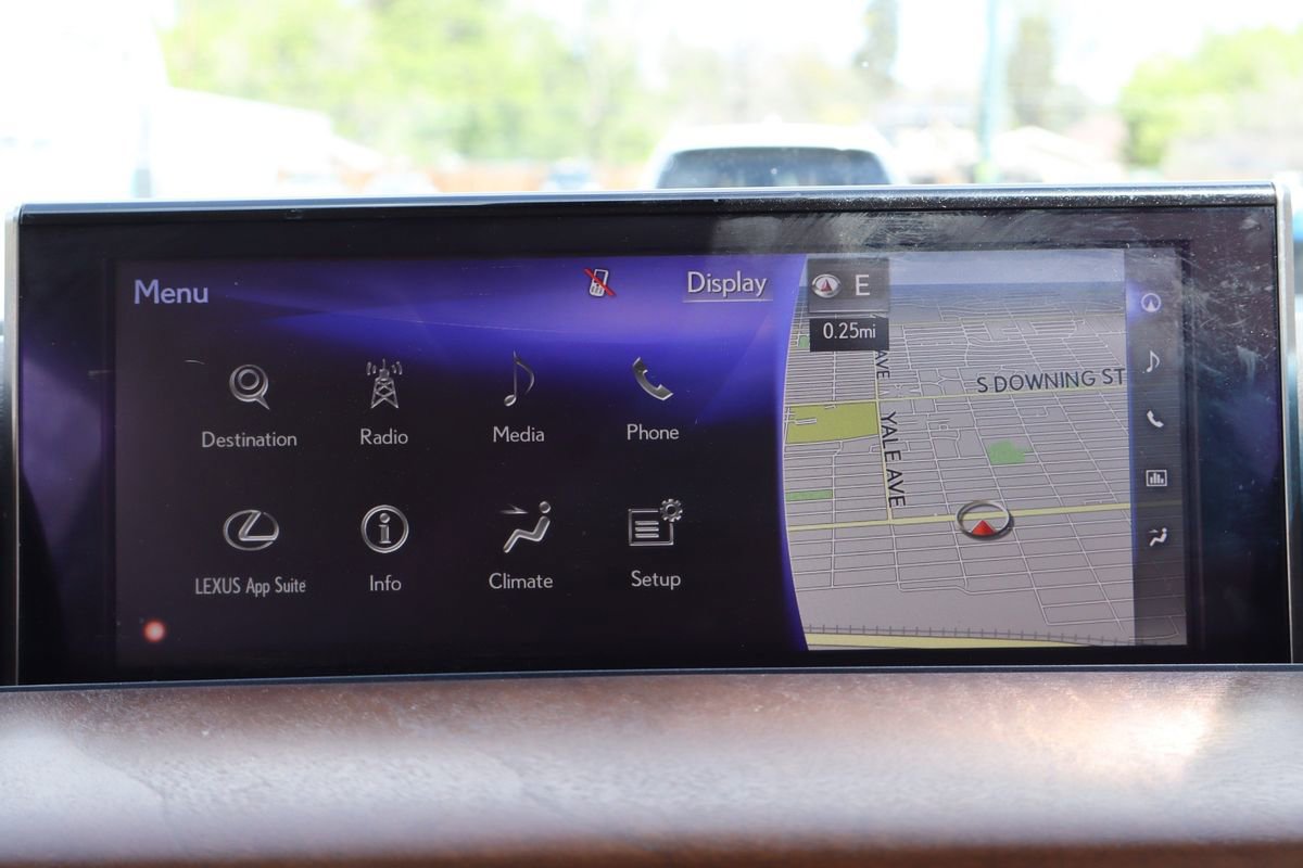 Used 2016 Lexus LX 570 4WD image 28