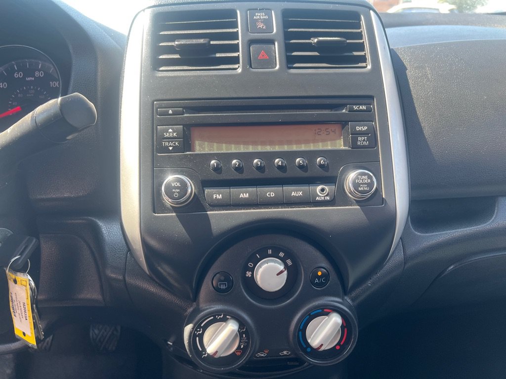 Used 2014 Nissan Versa Note S FWD image 19