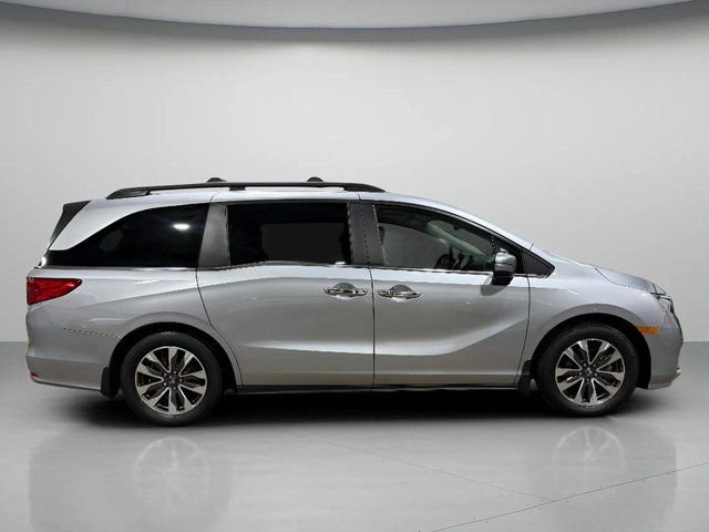 Used 2023 Honda Odyssey EX-L image 2