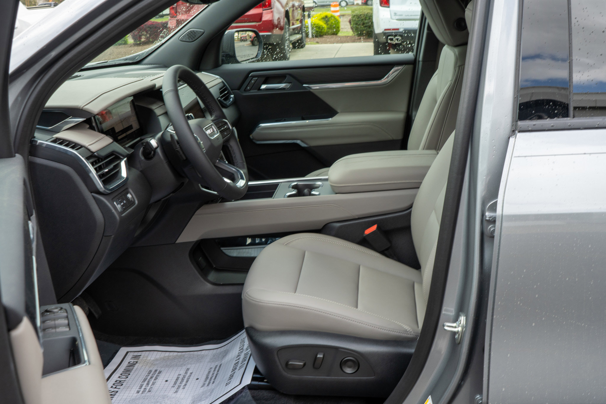 New 2026 GMC Acadia Elevation w/ Elevation Premium Package FWD image 18