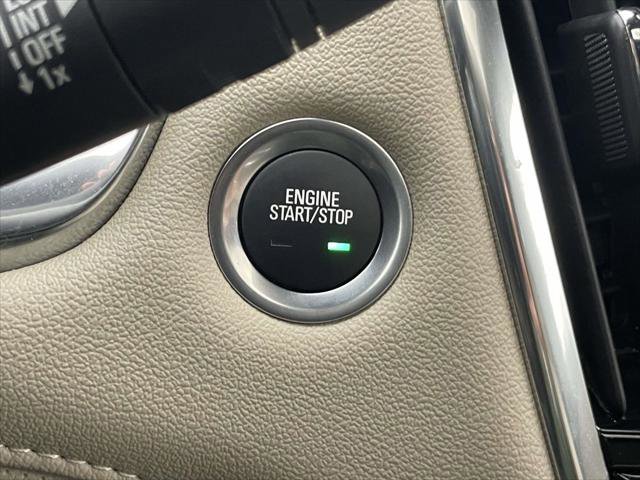 Used 2023 Chevrolet Traverse Premier image 25