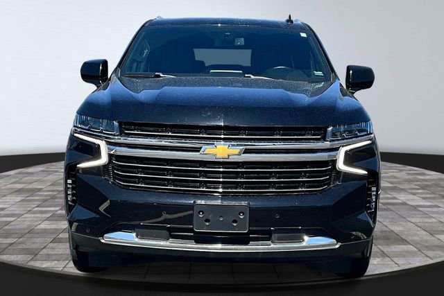 Used 2022 Chevrolet Suburban LT image 2