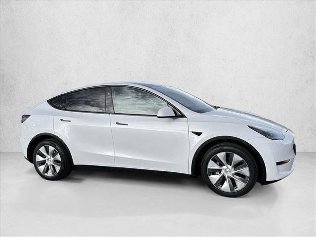 Used 2023 Tesla Model Y Long Range image 4