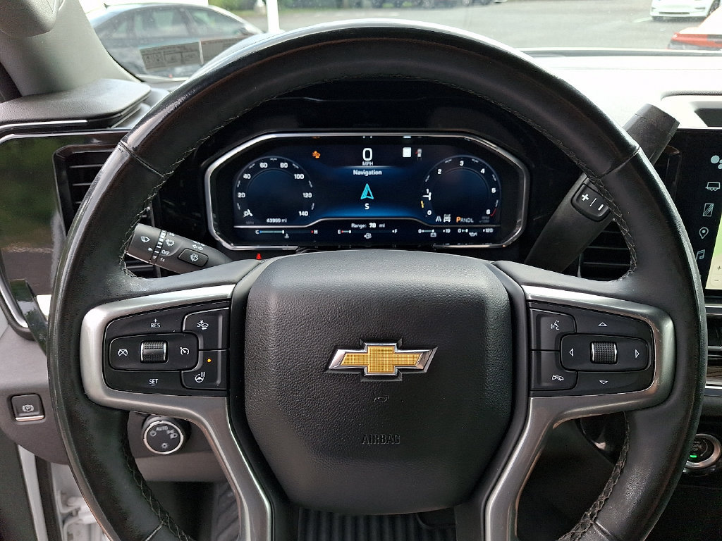 Used 2023 Chevrolet Silverado 1500 LT AWD/4WD image 20
