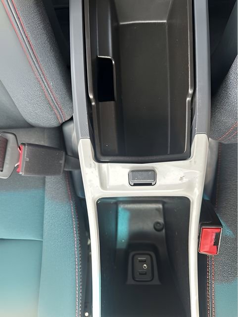 Used 2017 Chevrolet Bolt LT FWD image 26