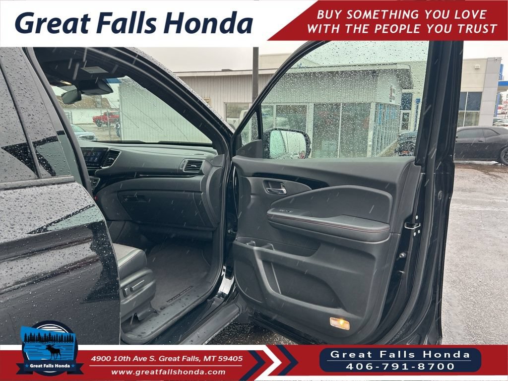 Used 2025 Honda Ridgeline Black Edition image 26