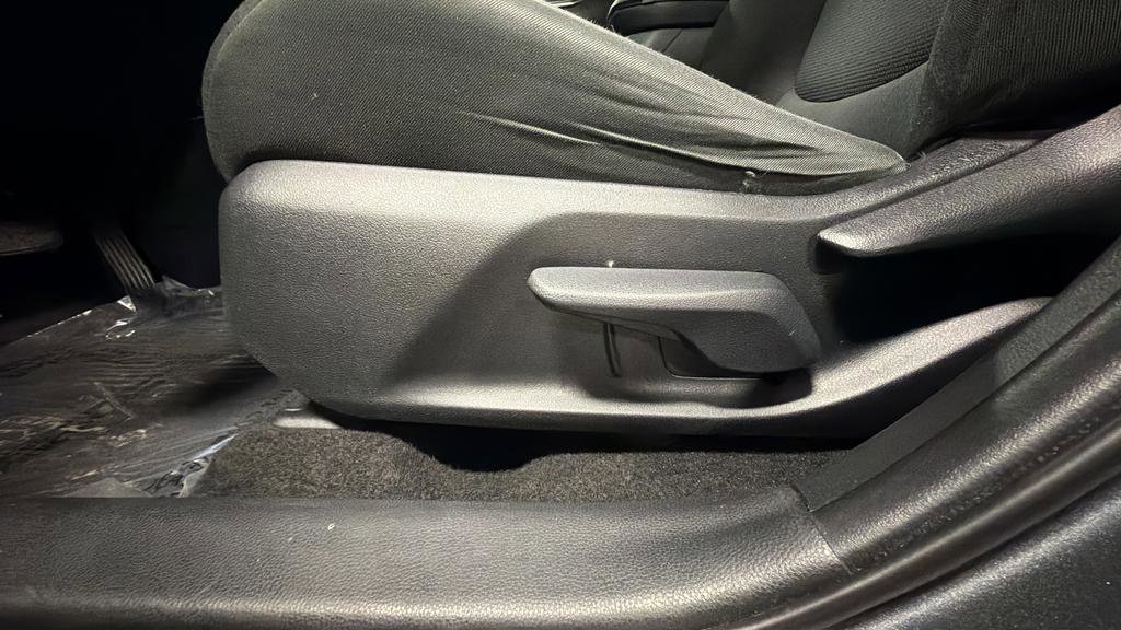 Used 2020 Toyota RAV4 LE w/ All Weather Liner Package image 23