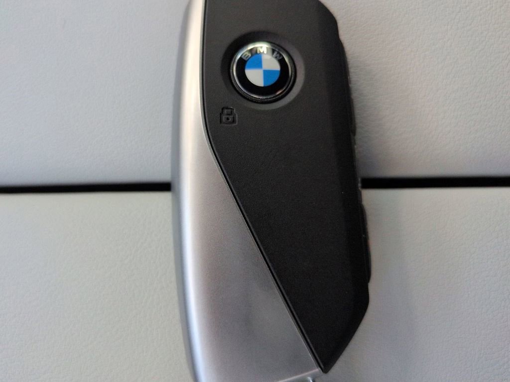 New 2026 BMW X5 sDrive40i w/ M Sport Package image 30