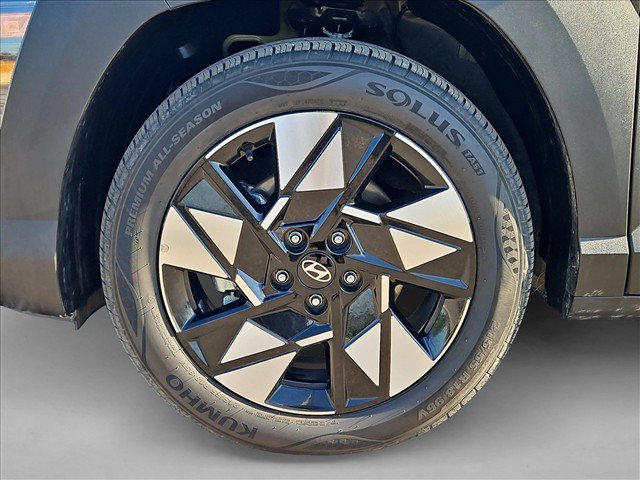 Used 2025 Hyundai Kona SEL FWD image 23