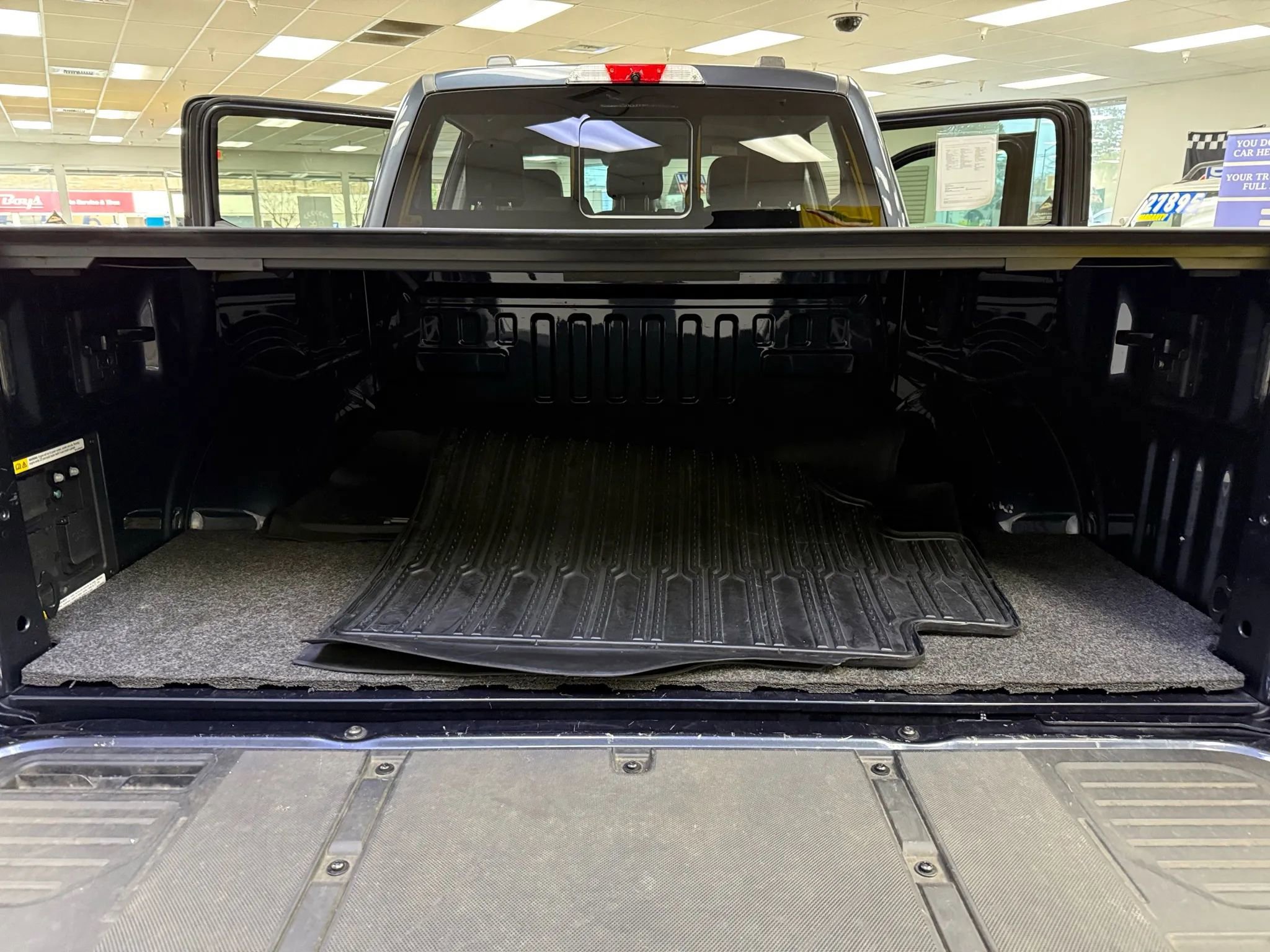 Used 2021 Ford F150 Lariat w/ Trailer Tow Package image 7