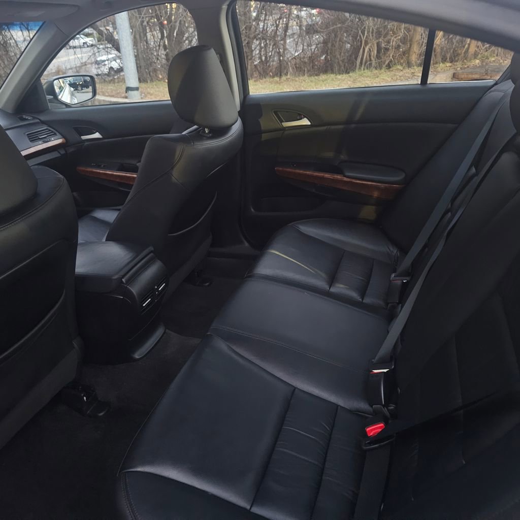 Used 2012 Honda Accord EX-L image 17