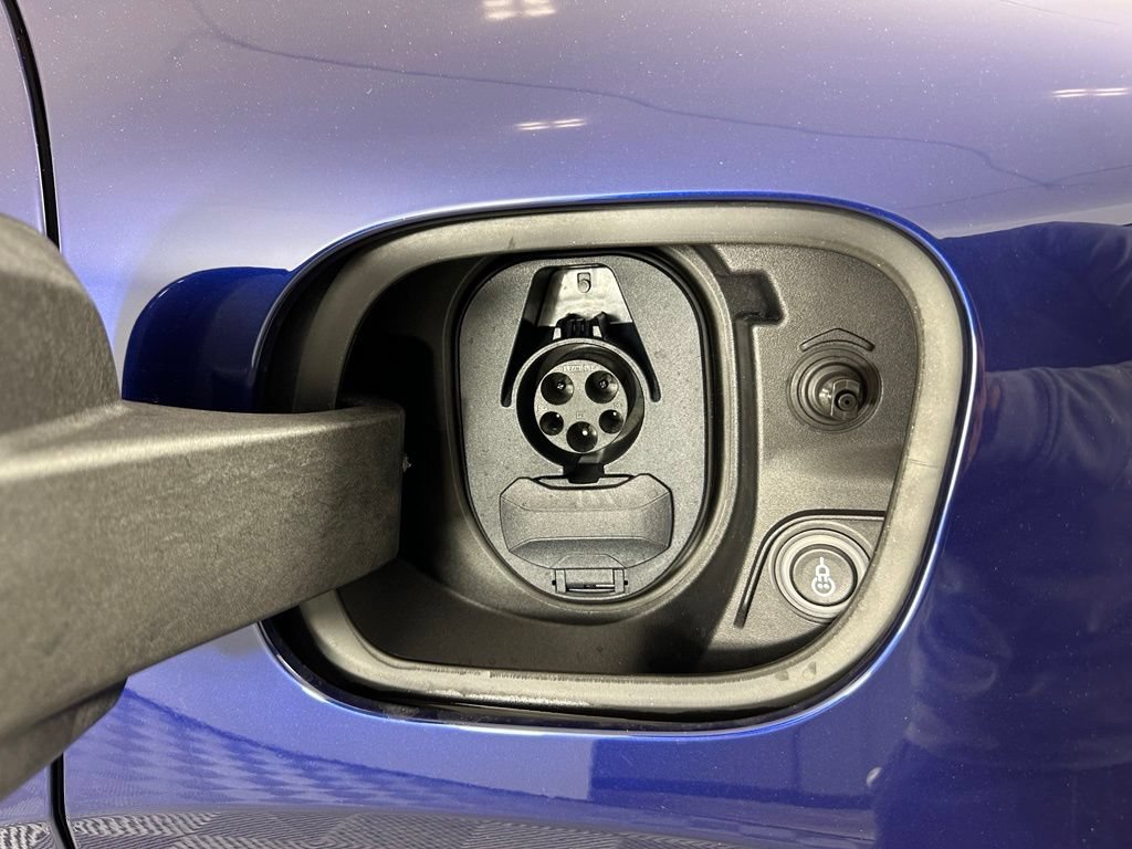 Certified 2026 Porsche Macan 4 Electric w/ Premium Package AWD/4WD image 46