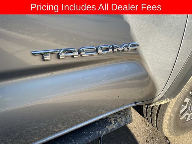 Used 2023 Toyota Tacoma TRD Off-Road w/ TRD Premium Off Road Package AWD/4WD image 12