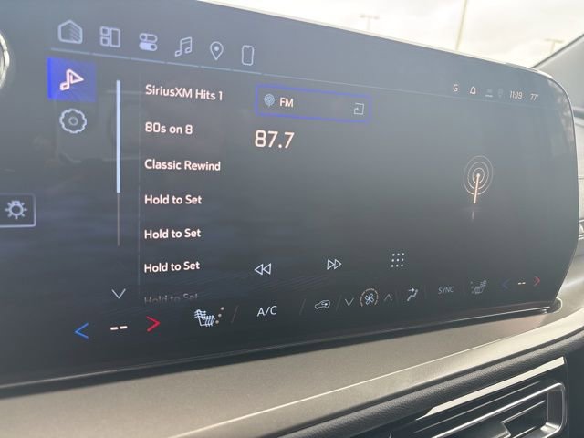 New 2026 Chevrolet Traverse LT image 33