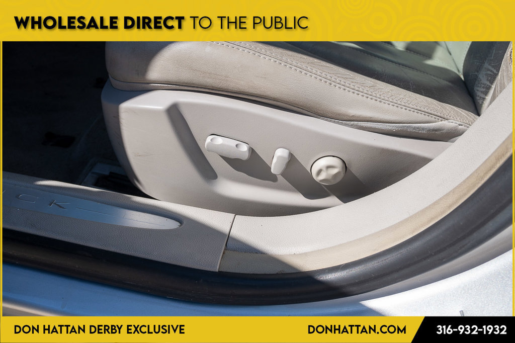 Used 2009 Buick Lucerne CXL FWD image 14