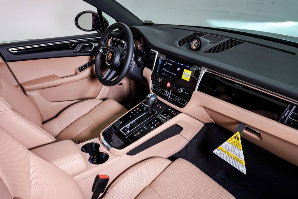 New 2026 Porsche Macan AWD/4WD image 14