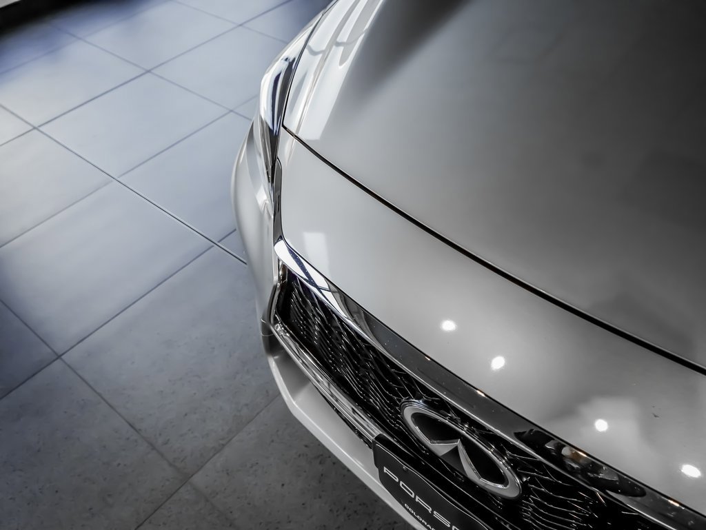 Used 2018 INFINITI QX30 Sport image 35