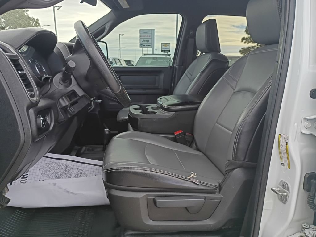 Used 2023 RAM 3500 Tradesman image 12