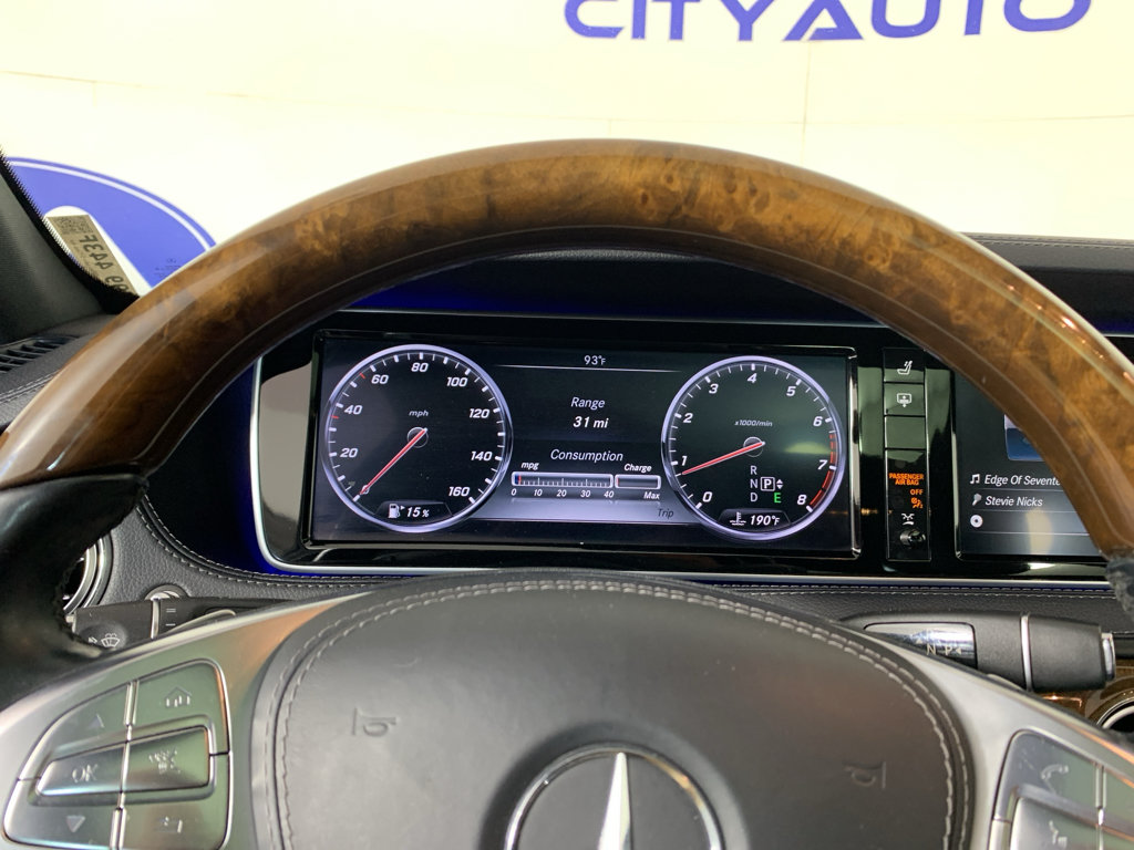 Used 2015 Mercedes-Benz S 550 Sedan image 21