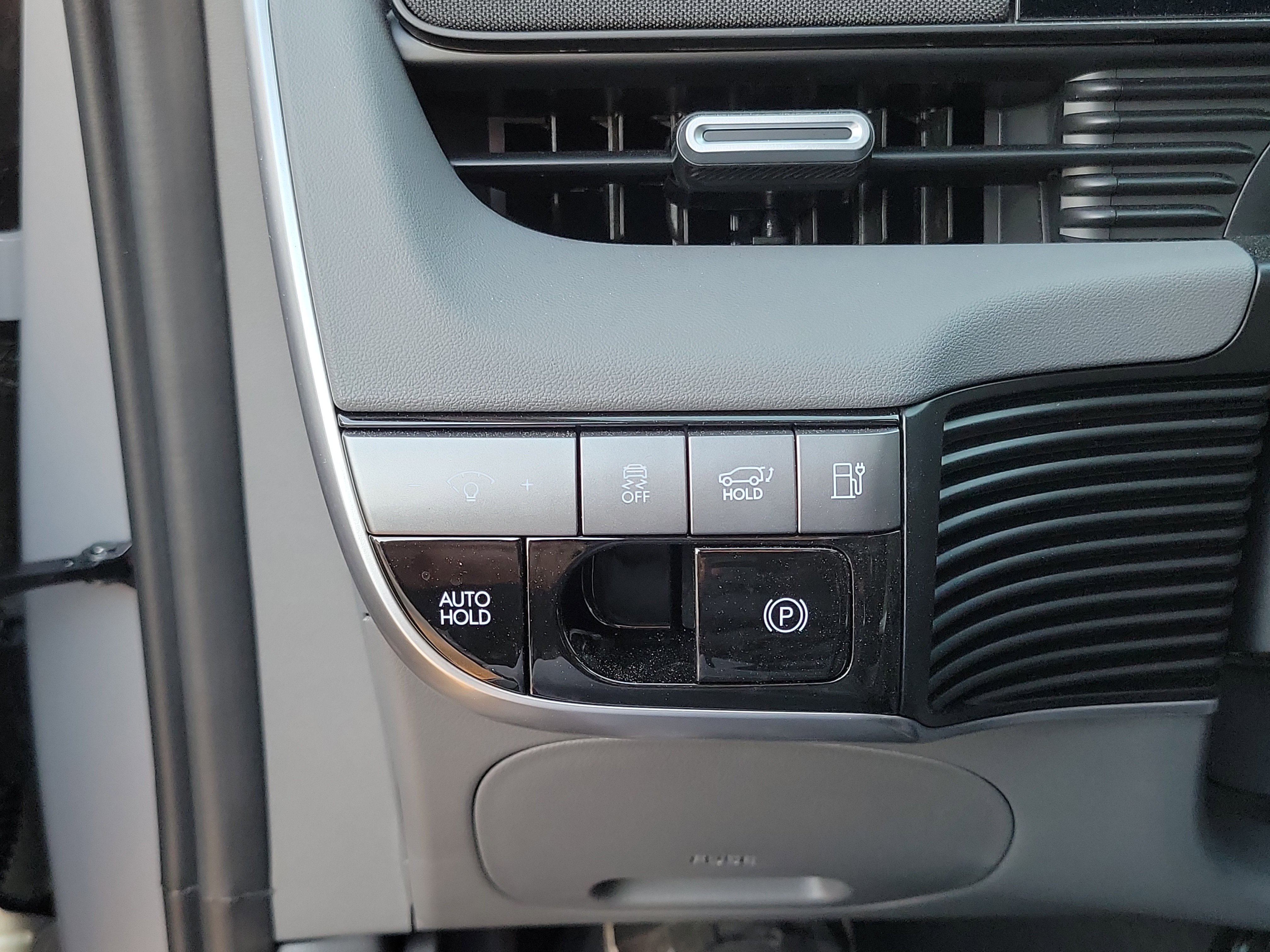 Certified 2025 Hyundai Ioniq 5 SEL image 13