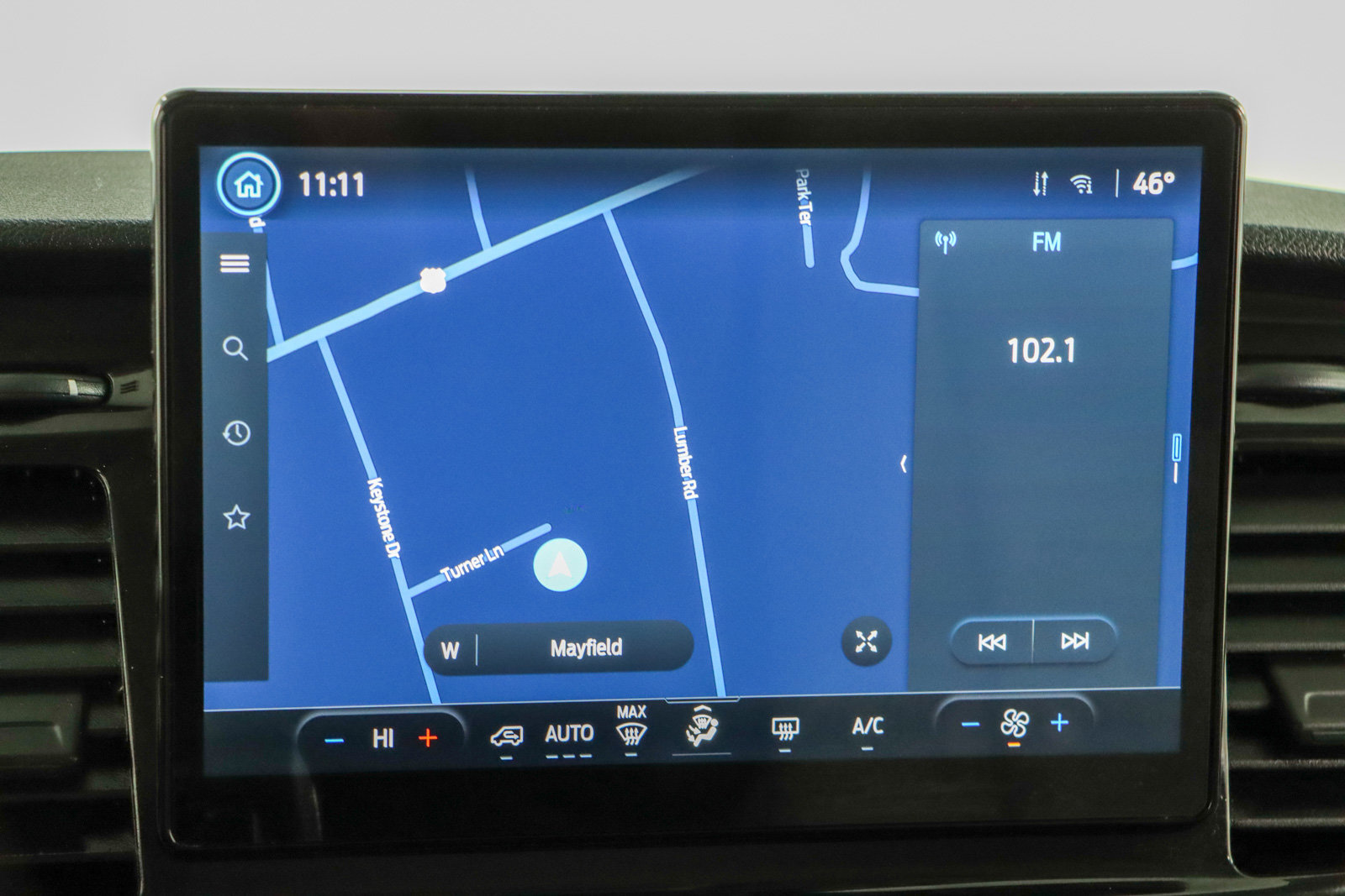 Used 2023 Ford Transit 350 XLT image 19