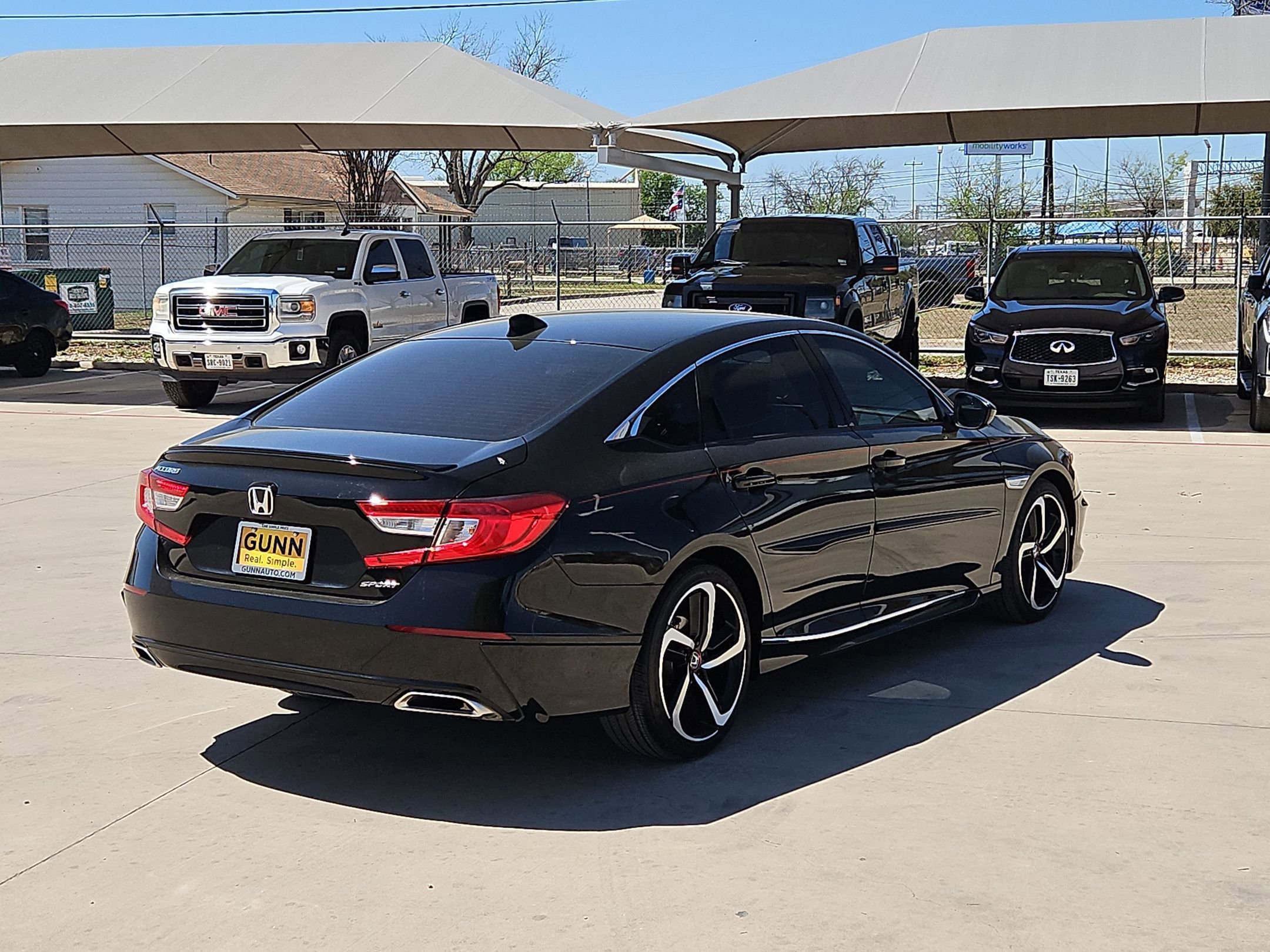 Used 2022 Honda Accord Sport image 3