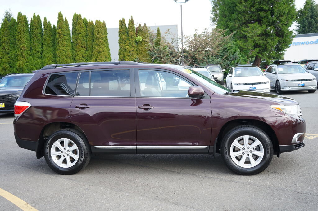 Used 2013 Toyota Highlander SE AWD/4WD image 4