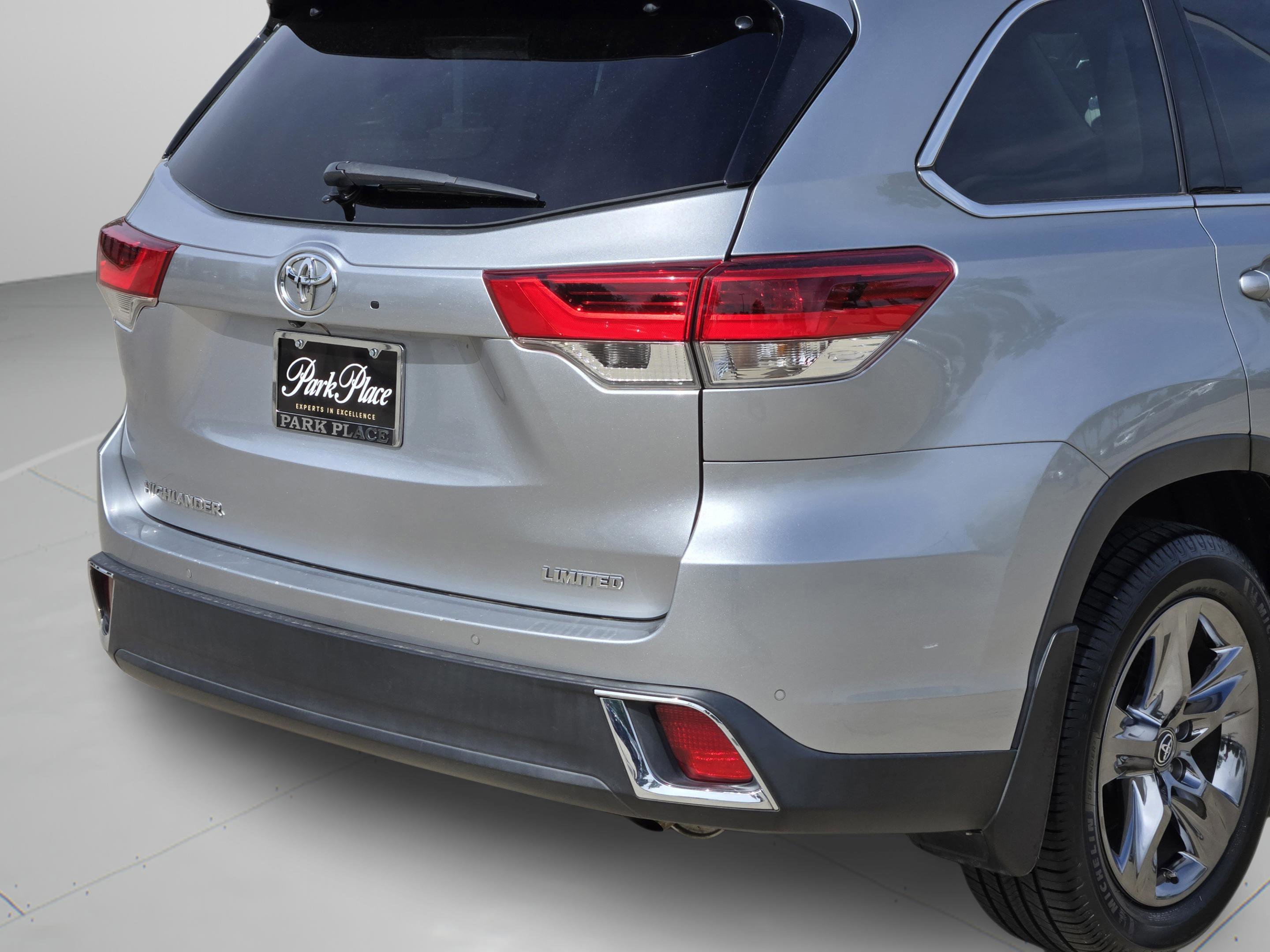 Used 2019 Toyota Highlander Limited Platinum image 39