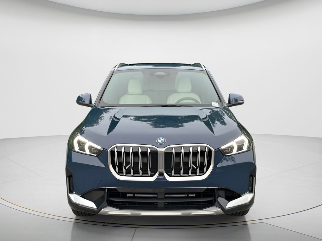 New 2026 BMW X1 xDrive28i w/ Technology Package AWD/4WD image 2