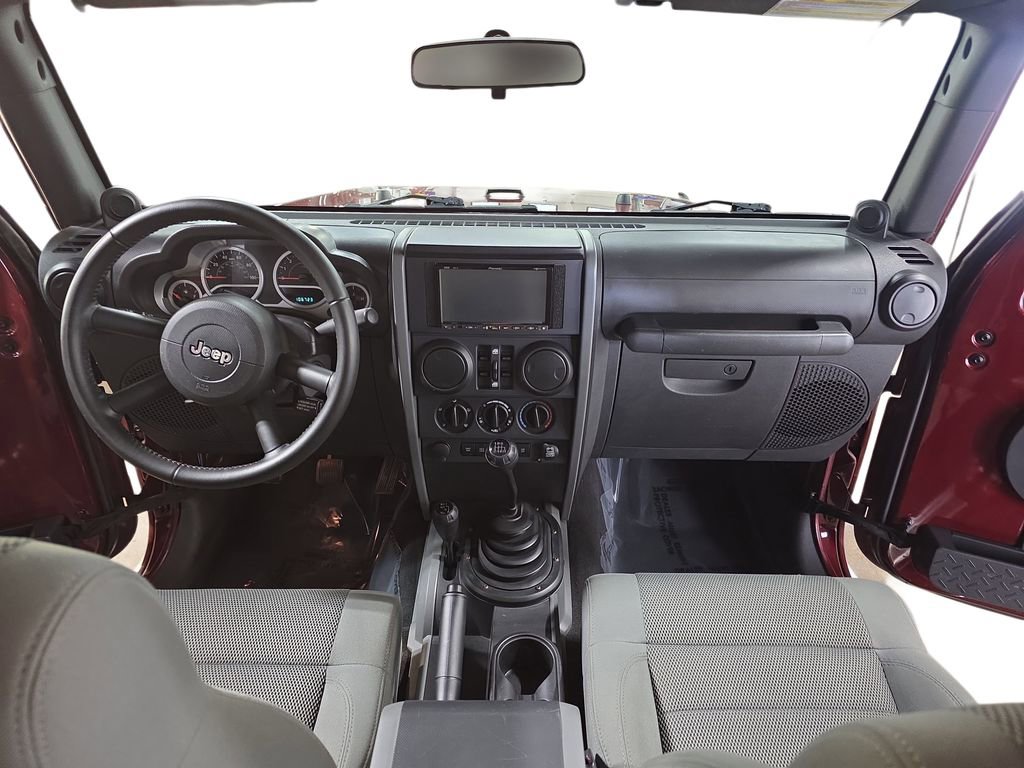 Used 2007 Jeep Wrangler Unlimited Rubicon w/ Dual Top Group image 9