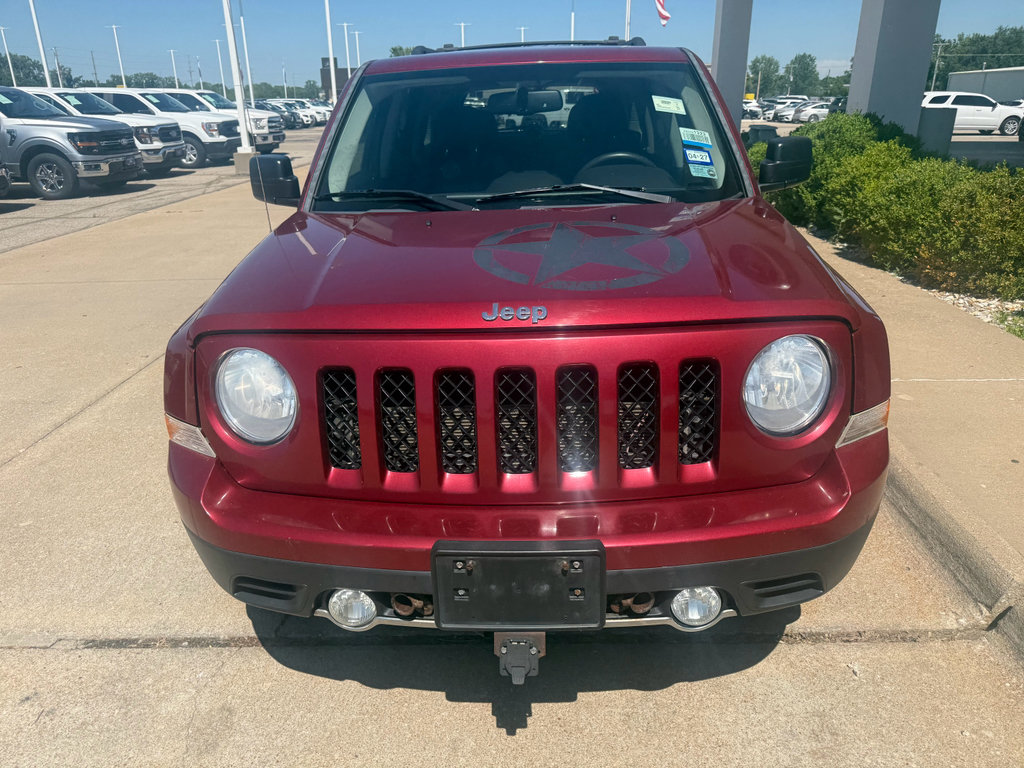 Used 2014 Jeep Patriot Latitude w/ Freedom Edition Package FWD image 3